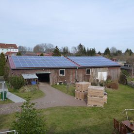 Solaranlagen auf Hallendächern